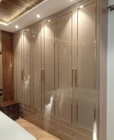 Gardırop modeli ve giysi depolama tasarım örneği — DLN-GD-035